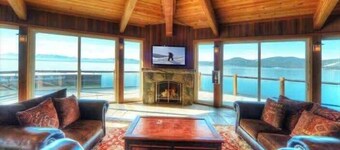 Bright and Cozy Lakeview Retreat #59