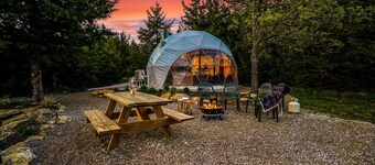Unique, Fun, and Modern Queen Dome - 2 Queen Beds. Loft Accessed by Ladder.