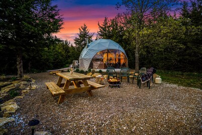 Unique, Fun, and Modern Queen Dome - 2 Queen Beds. Loft Accessed by Ladder.