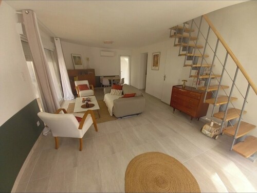 Maison familiale très calme à deux pas du centre ville.