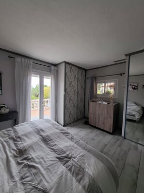 2 chambres, Wi-Fi gratuit, draps fournis