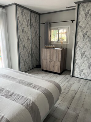 2 chambres, Wi-Fi gratuit, draps fournis