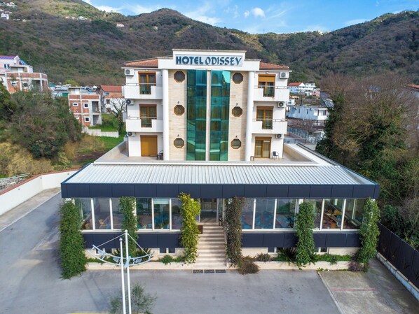 Exterior - Hotel Odissey Jaz (Budva)