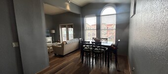 Cozy 2-bedroom apartment @ charming European Village in Palm Coast with AC, WiFi
