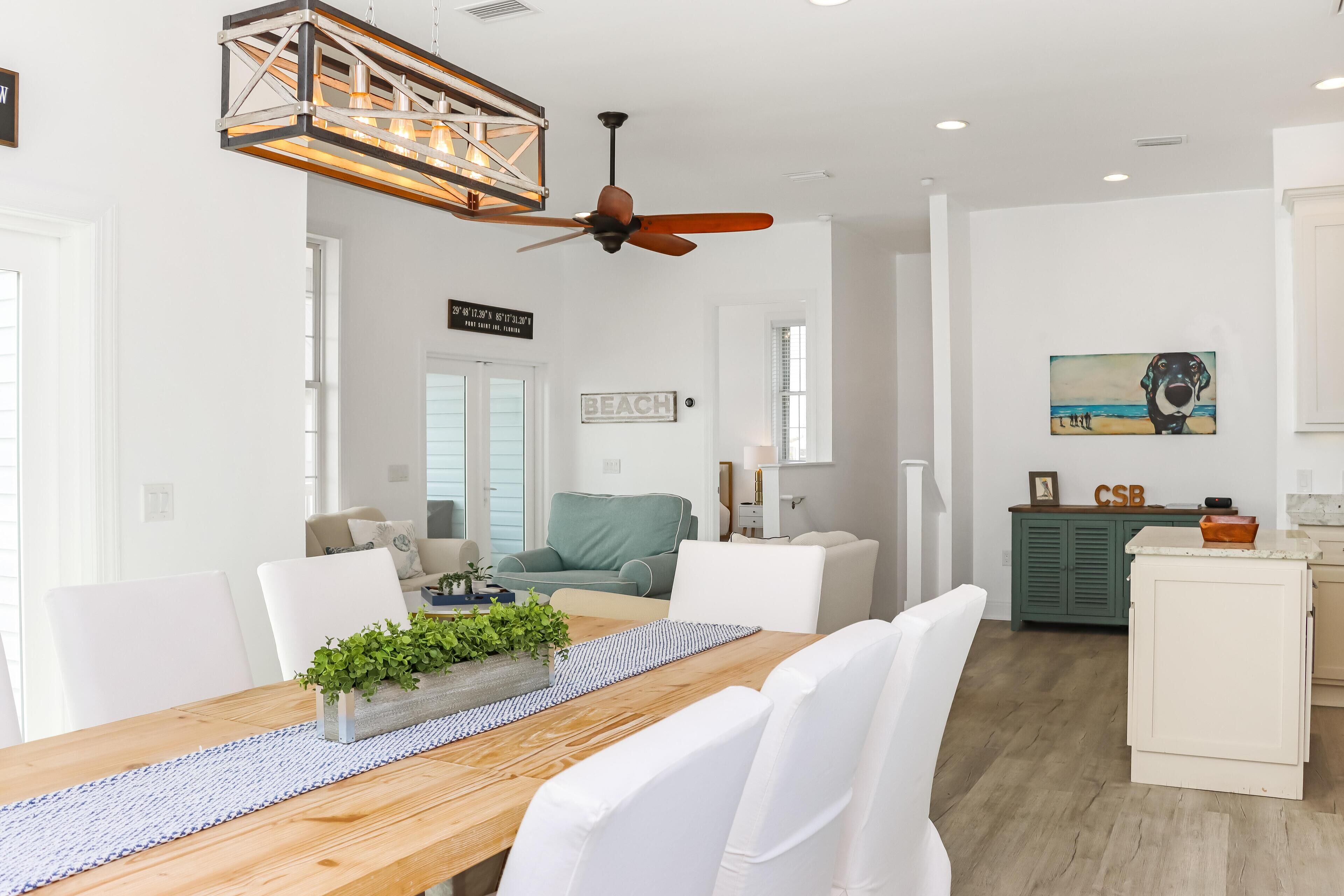 House, Multiple Beds (The Blue Pelican) | Dining