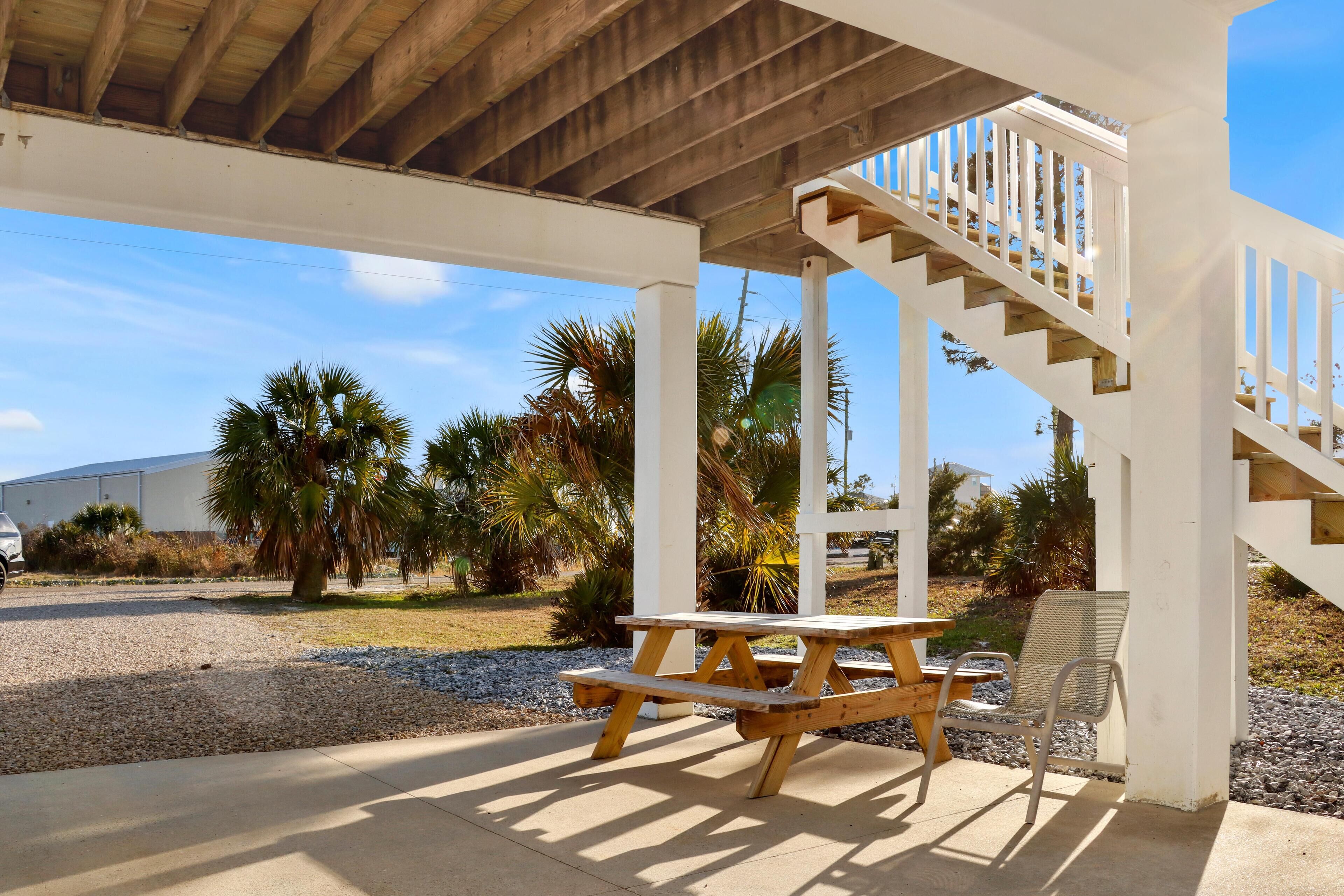 House, Multiple Beds (The Blue Pelican) | Outdoor dining