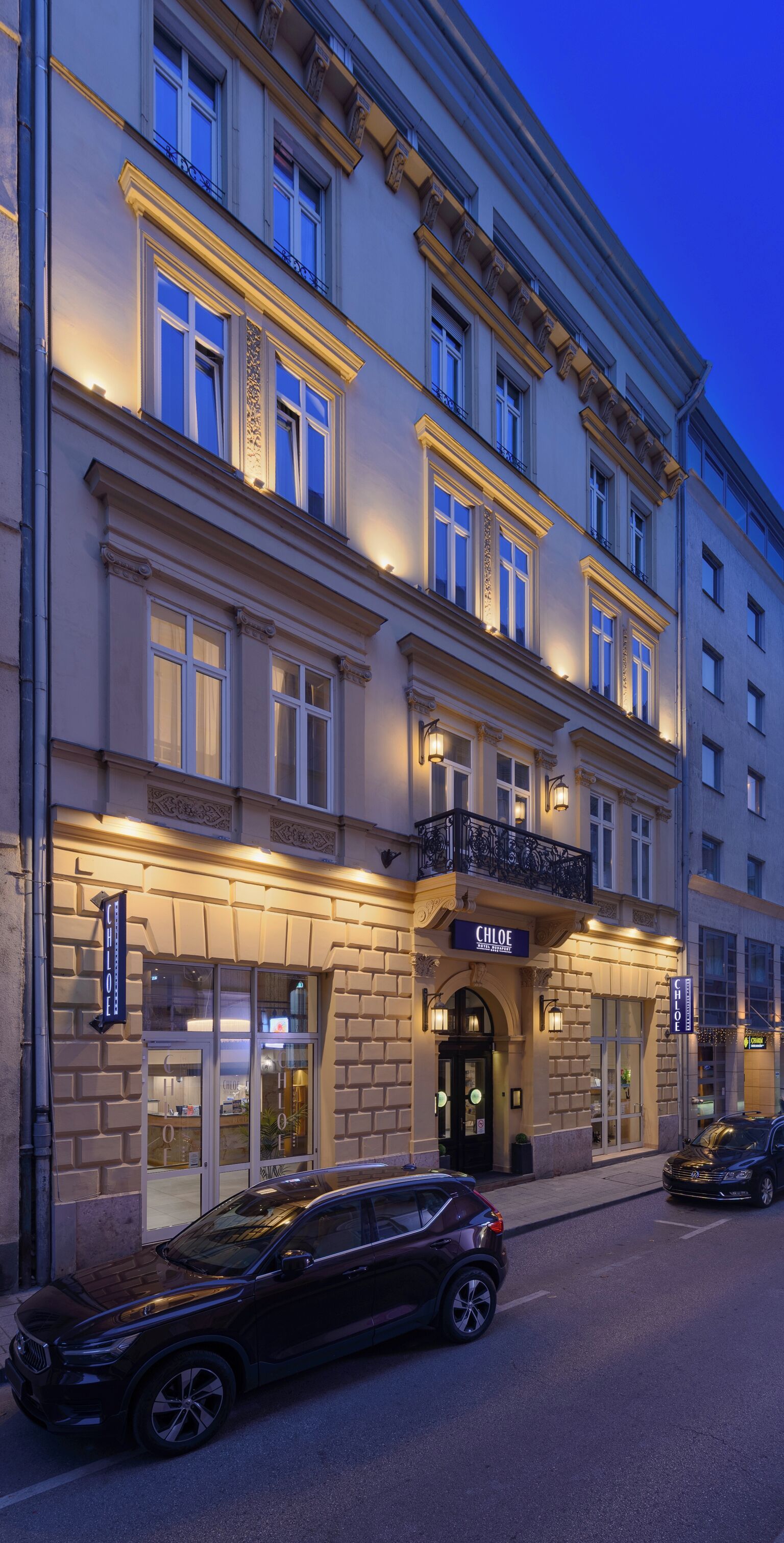 Vista frontal de la propiedad