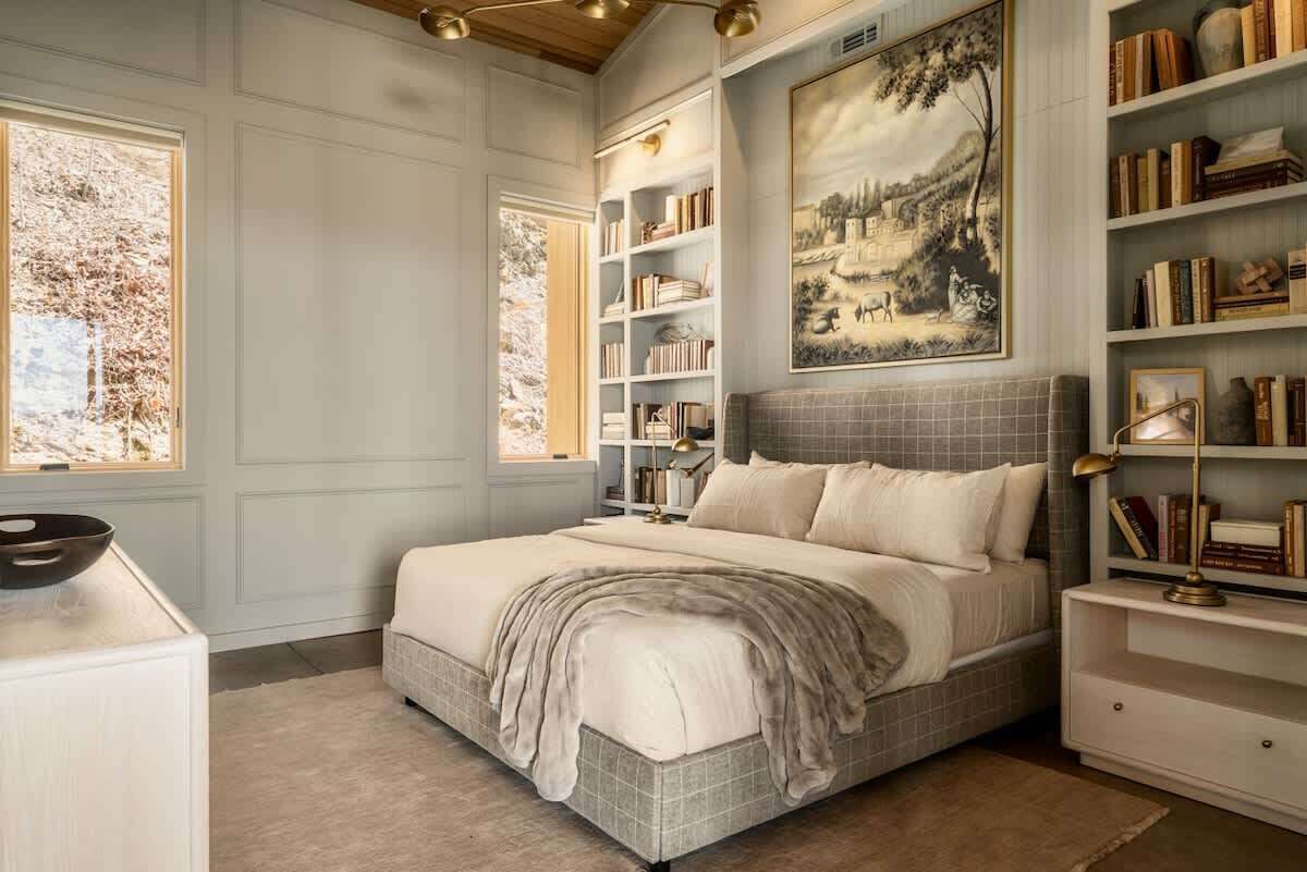 3 chambres, fer et planche à repasser, Wi-Fi, draps fournis