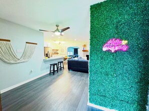 Interior - Oasis w/ Hot Tub, Big yard, Fire Pit, Pool table,Ping Pong and more (Richardson)