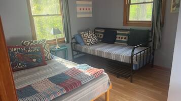 4 chambres, bureau, Wi-Fi, draps fournis