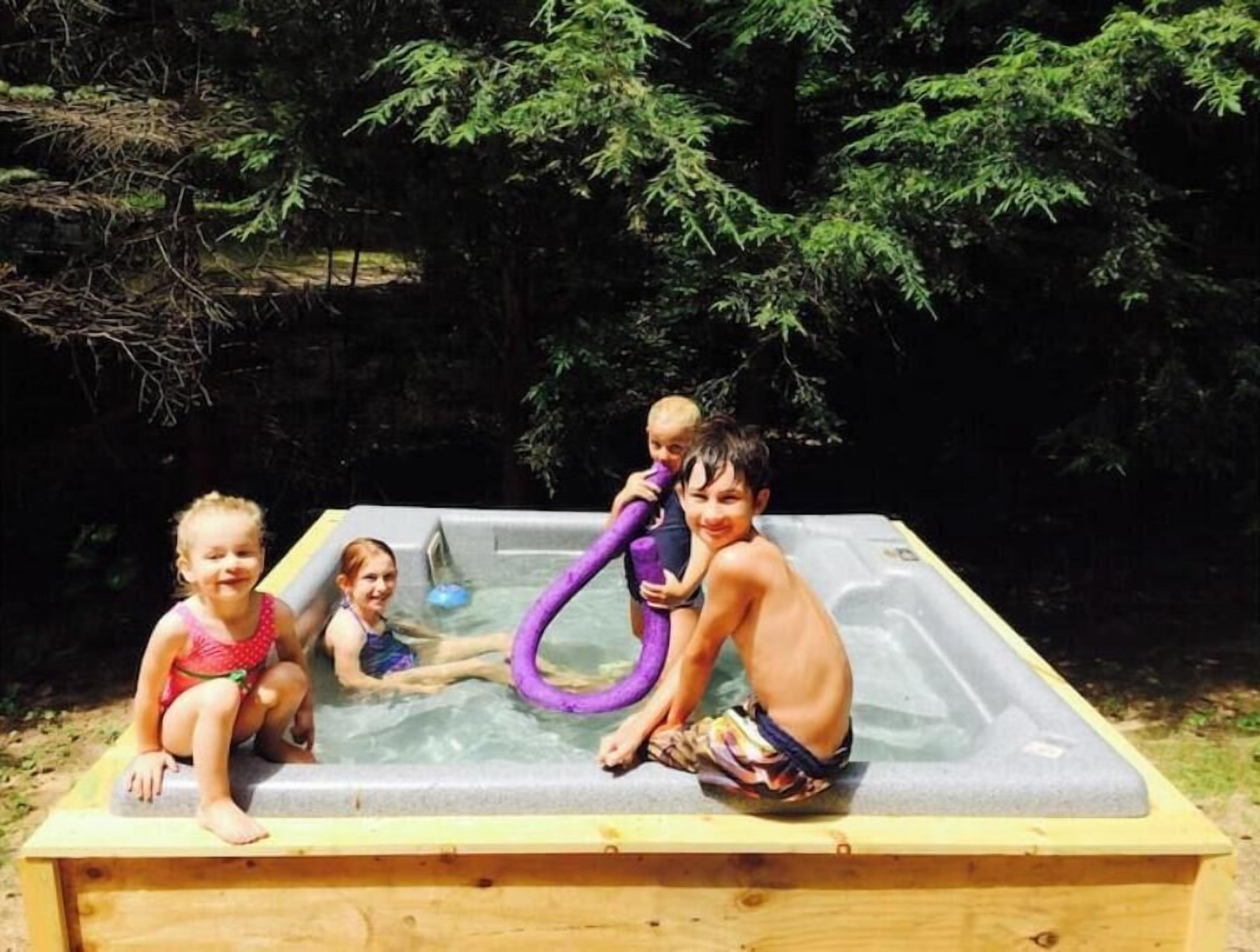 Bain à remous extérieur