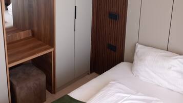 1 chambre, accĂšs Internet, draps fournis
