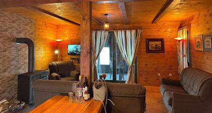 Peaceful Cabin Escape – Enjoy Fresh Air, Comfort, and Stunning Scenery