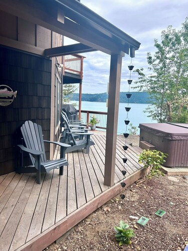 Hood Canal Retreat w/ Hot Tub, Game Room & Stunning Views
