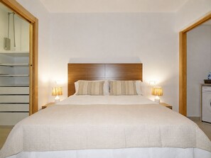 1 quarto, ferros/tábuas de passar roupa, Wi-Fi de cortesia