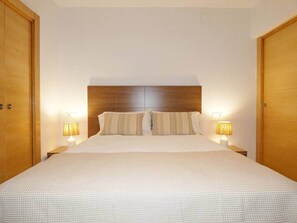 1 soverom, strykejern/-brett, wi-fi (inkludert) og sengetøy