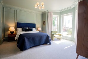 4 chambres, fer et planche à repasser, Wi-Fi, literie fournie