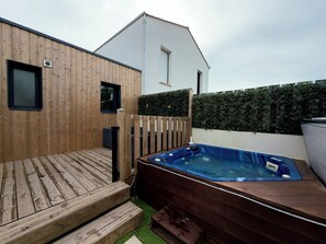 室外 SPA 浴池