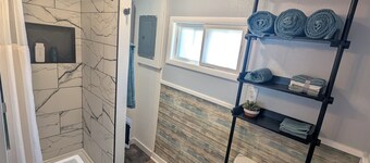 Farmhouse Studio just minutes from uptown.