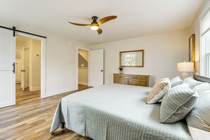 4 chambres, fer et planche à repasser, accès Internet, draps fournis