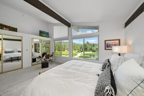 2 Schlafzimmer, Schreibtisch, Bügeleisen/Bügelbrett, kostenloses WLAN