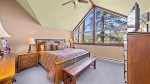 3 bedrooms, iron/ironing board, free WiFi, bed sheets - 3 Bedroom Property with Golf Course Views (Graeagle)