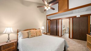 2 bedrooms, desk, iron/ironing board, free WiFi