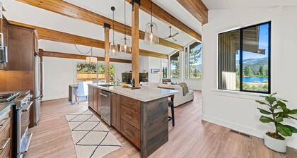 One35 Graeagle Meadows - On the Pond!