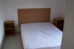 2 habitaciones, tabla de planchar con plancha y wifi 