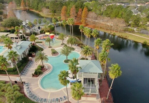 3-bedroom townhome in amazing Orange Park, FL