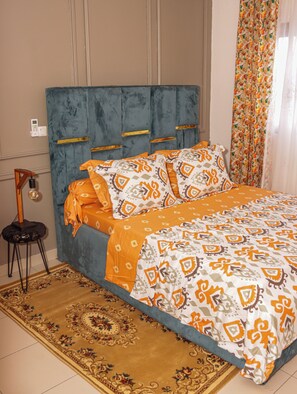 2 bedrooms, iron/ironing board, WiFi, bed sheets - Comfortable and modern furnished apartment in the center of Douala (Douala)
