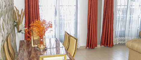 تناول الطعام