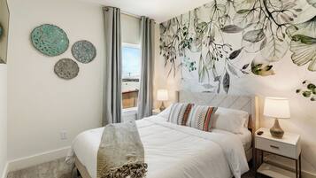 4 bedrooms, iron/ironing board, travel crib, free WiFi