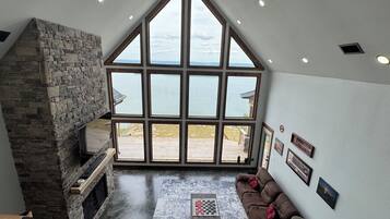 TV connectée, cheminée