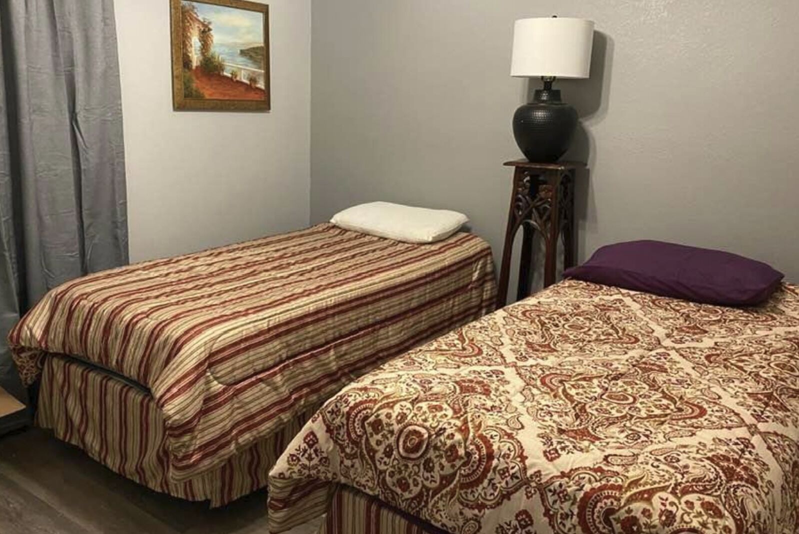 2 makuuhuonetta, silitysrauta/-lauta, ilmainen Wi-Fi, vuodevaatteet