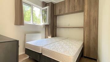 2 bedrooms, individually furnished