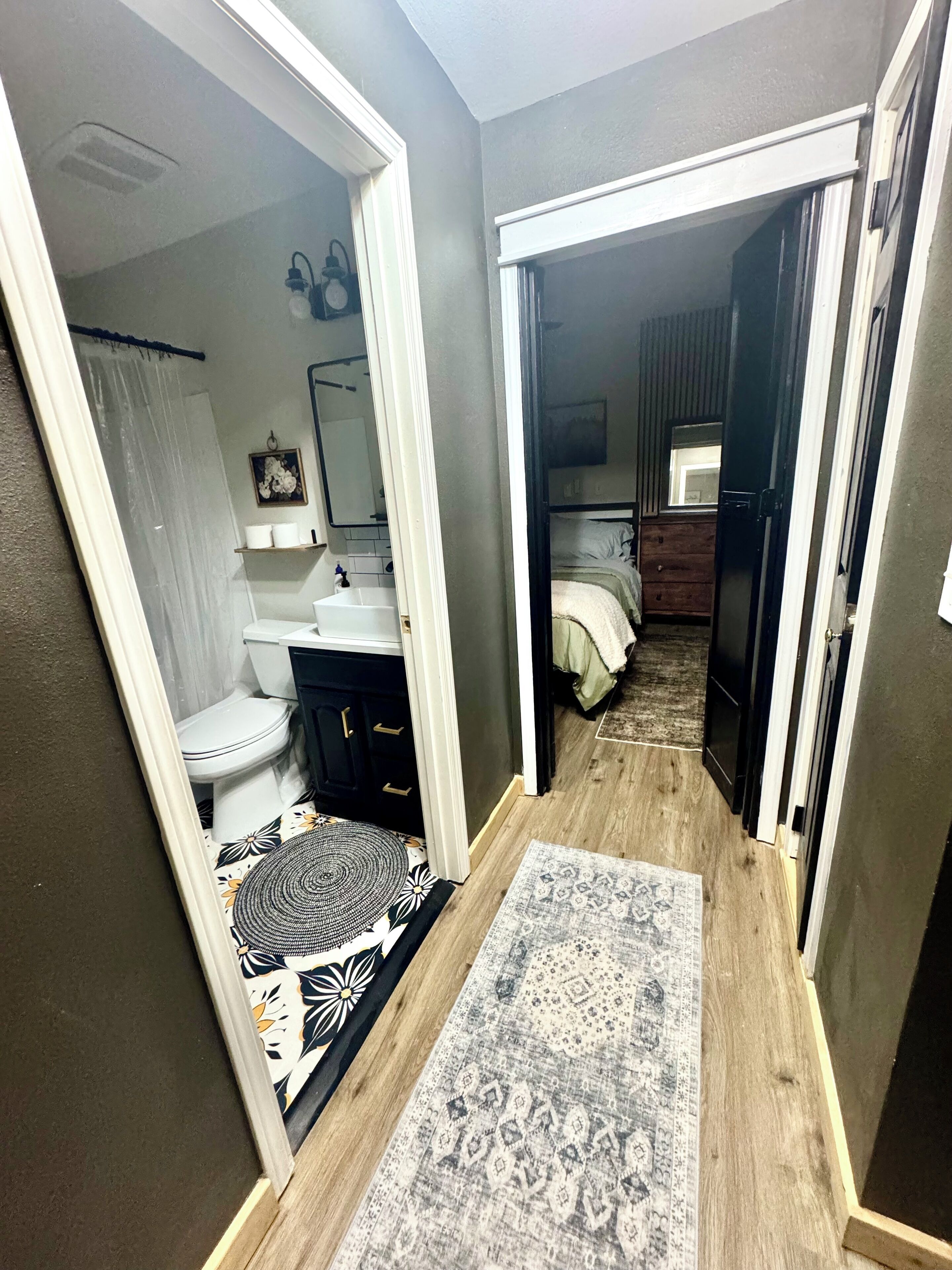 3 makuuhuonetta, vauvan matkasänky, Wi-Fi, vuodevaatteet