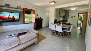 Căn hộ dành cho gia đình | Minibar, trang bị nội thất với thiết kế riêng biệt