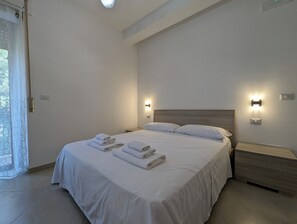 1 dormitori, wifi gratuïta i roba de llit