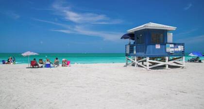 Private, cozy, beach guest-suite C