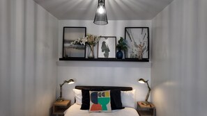 4 bedrooms, iron/ironing board, free WiFi, bed sheets