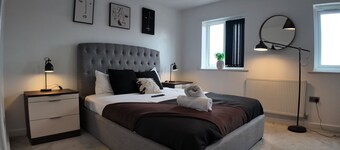 Stylish Stay in Vibrant Salford, Manchester!