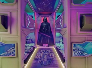 6 soverom, strykejern/-brett, wi-fi og sengetøy