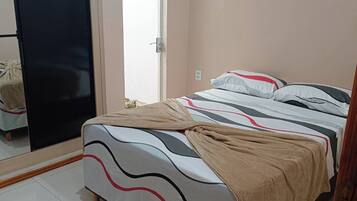 2 quartos, ferros/tábuas de passar roupa, Wi-Fi de cortesia