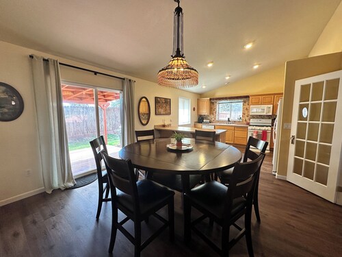 The perfect private and clean home. Fenced yard with covered patio and BBQ.