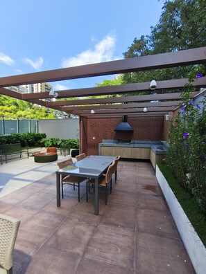 Outdoor dining - Studio near Allianz Parque | Anhembi | Expo Center Norte | Expo Imigrantes (Água Branca São Paulo)