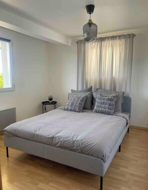 2 bedrooms, WiFi, bed sheets - Le Priest - Quiet, north hospital, medical school (Saint-Priest-en-Jarez)