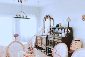Unclassified image, 5 of 7, button - Chateau De France Bed & Breakfast (Yilan)