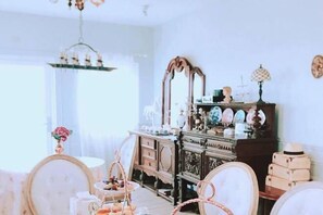 Business center - Chateau De France Bed & Breakfast (Yilan)