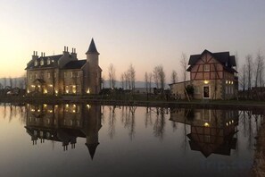 Unclassified image, 4 of 7, button - Chateau De France Bed & Breakfast (Yilan)